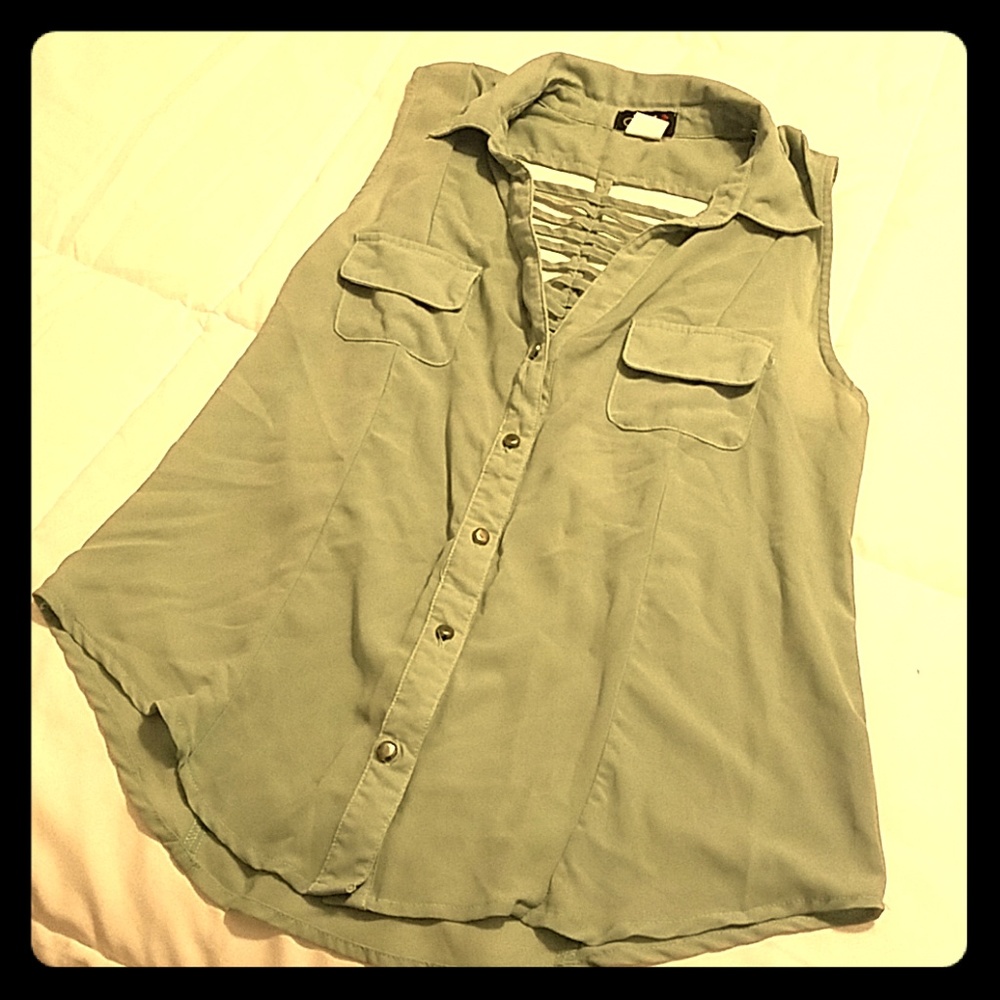 Sleeveless Blouse